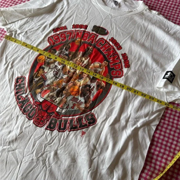 Vintage Starter 1997 Chicago Bulls Champs T-Shirt EUC XL